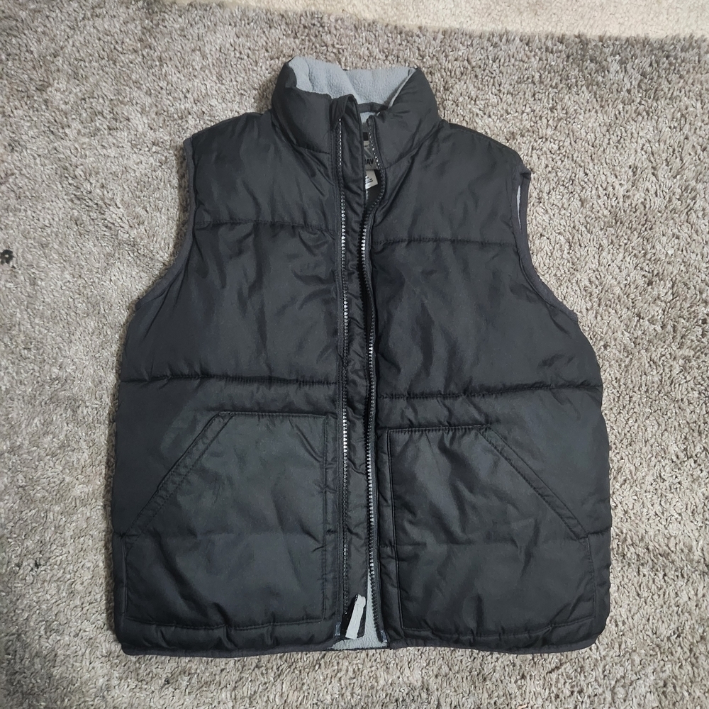 Old Navy Black Kids Puffer Vest
